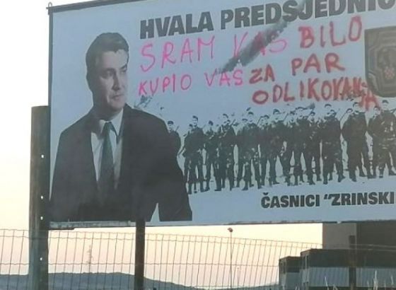 Ko je postavio plakat podrške hrvatskom predsjedniku u Tomislavgradu ?