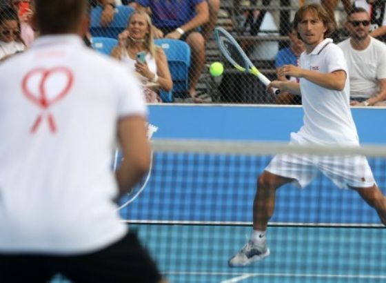 Modrić i Čilić slavili protiv Perišića i Dodiga u humanitarnom spektaklu