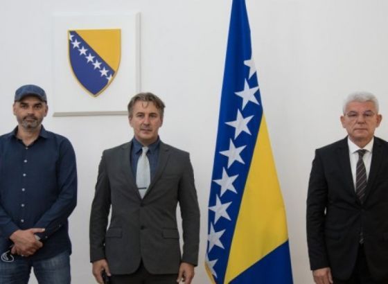 Džaferović pozvao na usvajanje državnog zakona za reguliranje prava logoraša