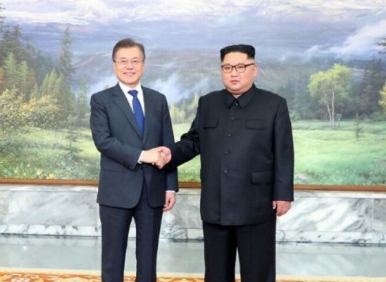 Južna i Sjeverna Koreja obnovile 'vruće telefonske linije'