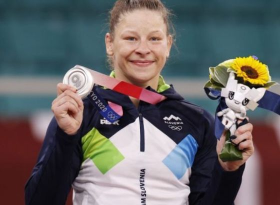 Još jedna medalja za Sloveniju: Tina Trstenjak osvojila srebro u džudou