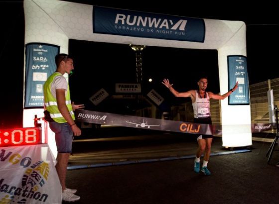 Na pisti Međunarodnog aerodroma Sarajevo održana utrka 'Runway Night Run'