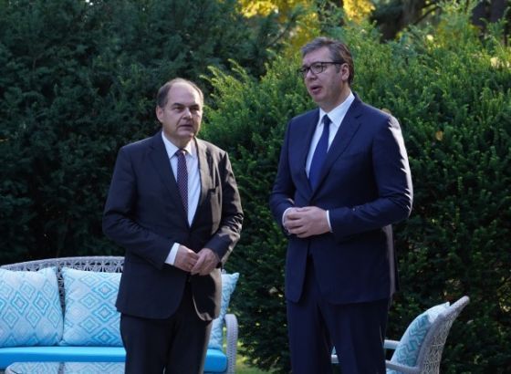Vučić od Schmidta očekuje izbalansiran pristup