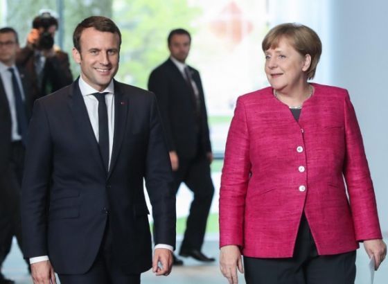 Susret Macrona i Merkel u Parizu