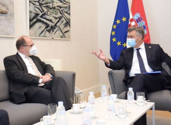 Schmidt i Plenković razmijenili mišljenja o političkoj situaciji u BiH i regionu