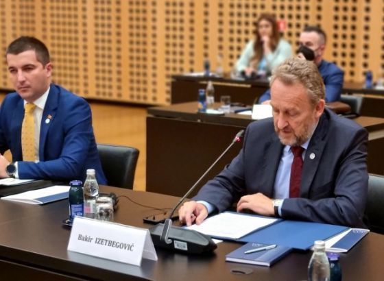 Izetbegović: Stranke iz RS-a smatraju da imaju pravo negirati genocid