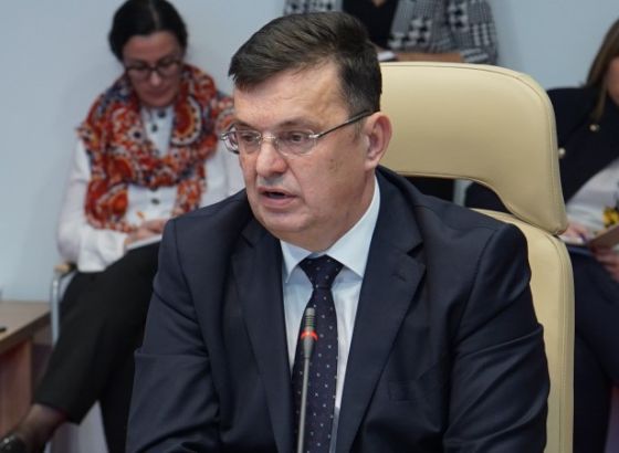 Tegeltija zatražio od Podžića da stavi van snage odluku o odgađanju vojne vježbe