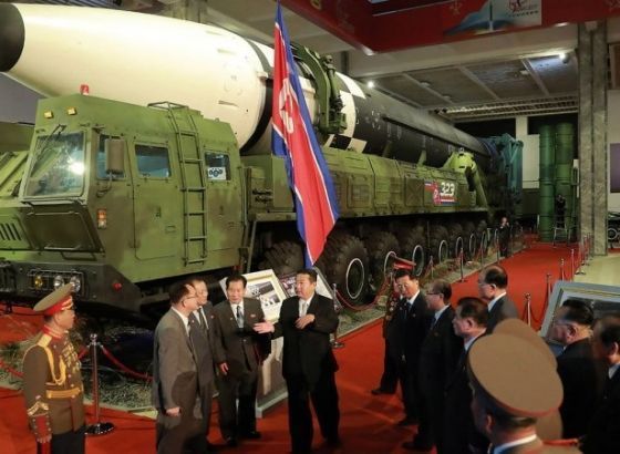 Kim Jong-un obećava izgradnju 'nepobjedive vojske'