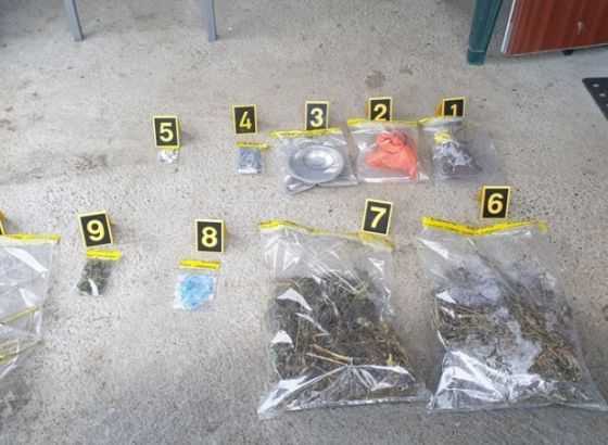 MUP ZDK - Izvršenim pretresom u Tešnju pronađeno oko 1,5 kg opojne droge