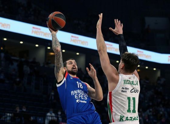 Prve pobjede Efesa i Bajerna, Olimpija Milano na 5-0