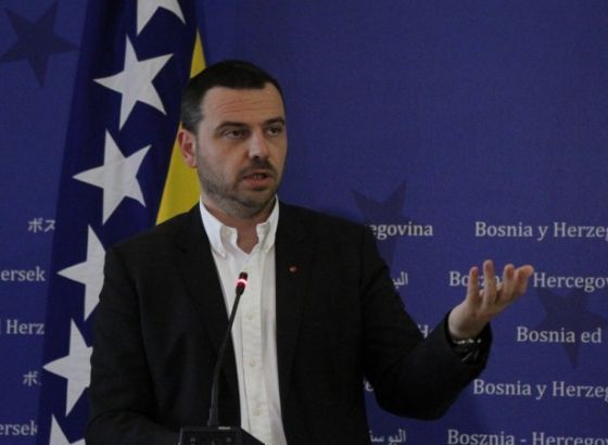 Magazinović: Neki uživaju blagodeti države da mogu da ne rade