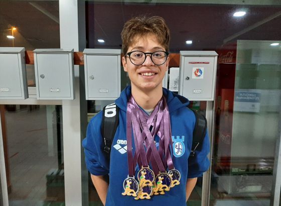 SJAJNI DANIS ALIKALFIĆ OSVOJIO ŠEST MEDALJA NA TAKMIČENJU U BANJA LUCI