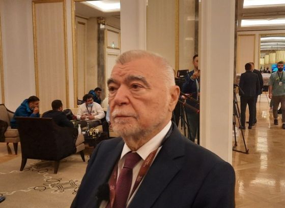 Mesić: Oni koji su došli na vlast u Srbiji nisu bili protiv Miloševića zato što je išao u rat, nego što nije pobijedio