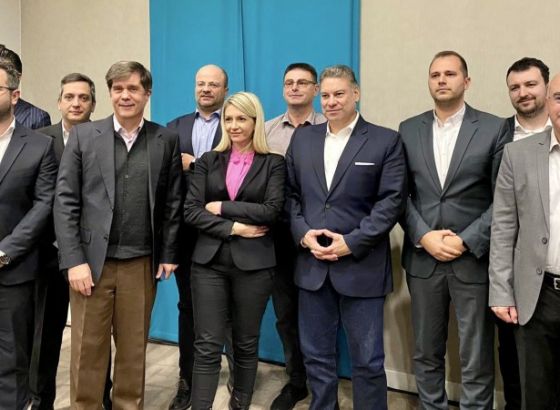 Escobar se susreo s omladinskim aktivistima i poslovnim liderima