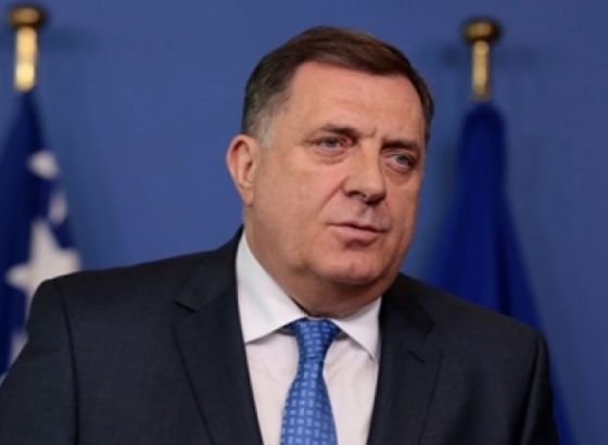 DODIK: "Svi koji zveckaju oružjem trebaju biti predmet brze intervencije"