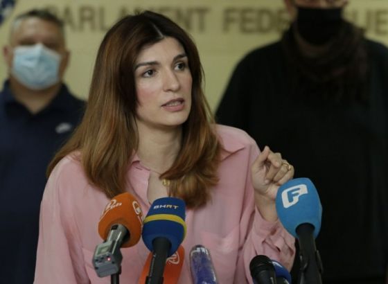 ĆUDIĆKA U LICE ESCOBARU:Vaša politika njihovom udovoljavanju građanima neće donijeti ništa, a njima će isporučiti sve