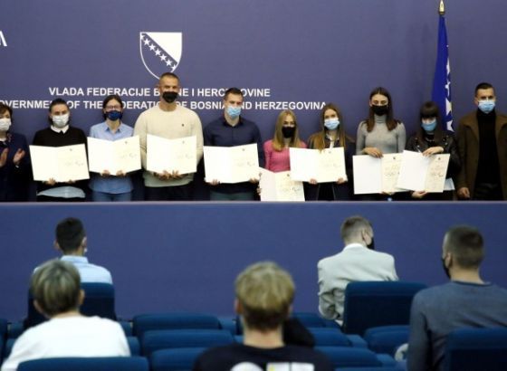Priznanja Vlade FBiH i novčane nagrade najuspješnijim sportistima