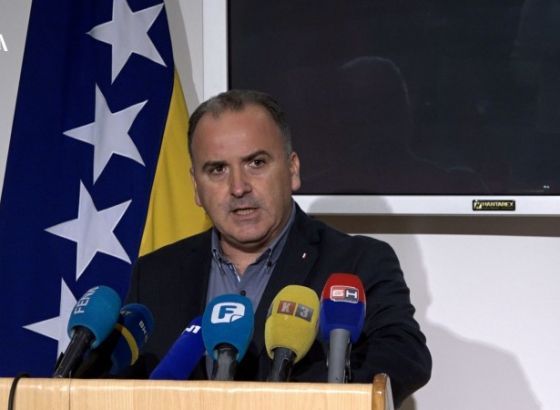 Đonlagić: Neprikladno razgovarati o izmjenama Izbornog zakona dok se vrši nasrtaj na državne institucije