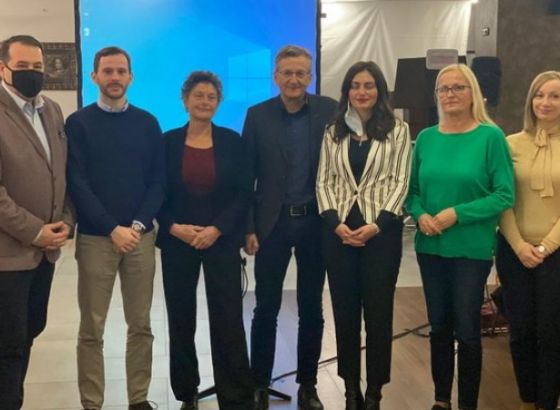 Strik pozvala na beskompromisne sankcije Dodiku