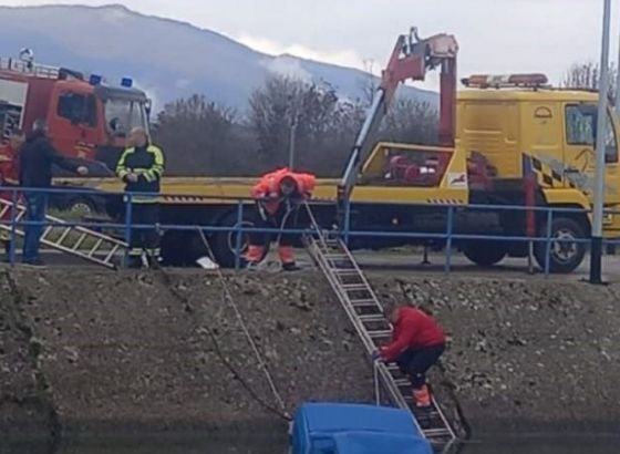 Livnjak sletio automobilom u kanal i poginuo