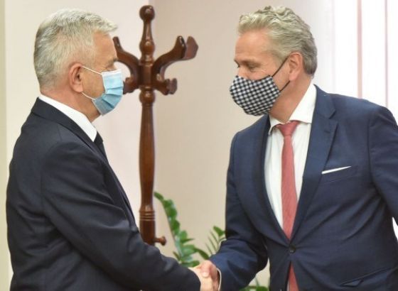 Čubrilović i Sattler razgovarali o aktuelnoj političkoj situaciji