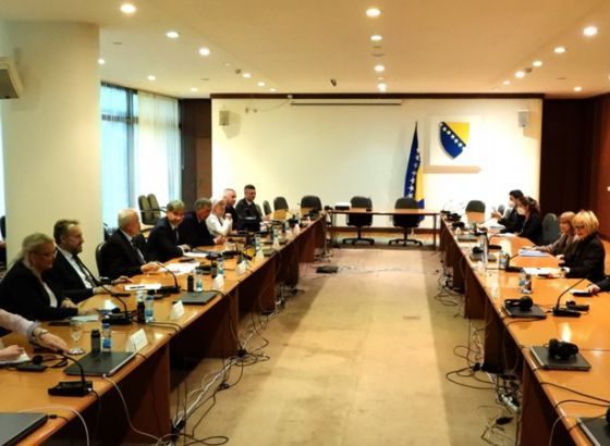 Schmid s bh. parlamentarcima: Izražena zabrinutost zbog aktuelne političke krize