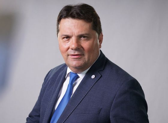 ČITAOCI U NEDOUMICI: Kako Stevandića ponižava obilježavanje Dana državnosti BiH a plata iz državne kase ne