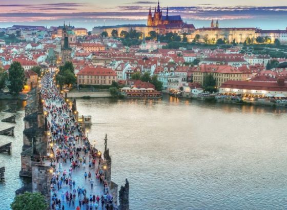Prag - U dvorcu 'Lany' Petr Fiala imenovan za novog premijera Češke