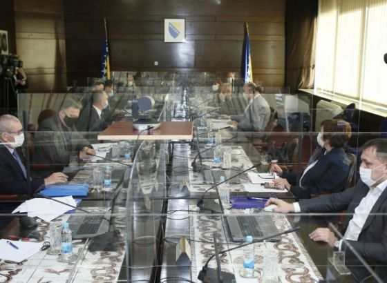 Utvrđen prijedlog zakona o materijalnoj podršci porodicama s djecom u FBiH