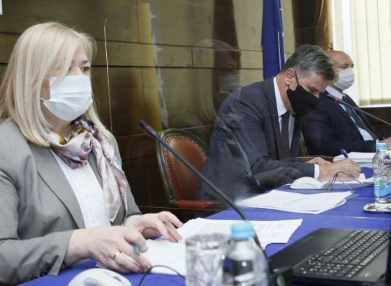 Vlada FBiH o epidemiološkoj situaciji u FBiH i mjerama za narednih 14 dana