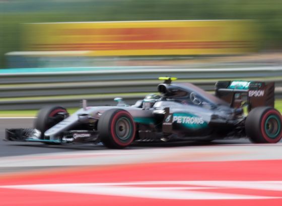 F1: Verstappenu deset sekundi kazne, redoslijed ostao isti