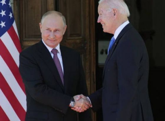 Putin i Biden sutra o Ukrajini