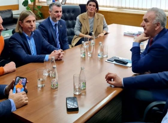 Sastanak Trojke s opozicijom RS: "Prijetnje vladajućih stranaka o neodržavanju izbora su neprihvatljive"