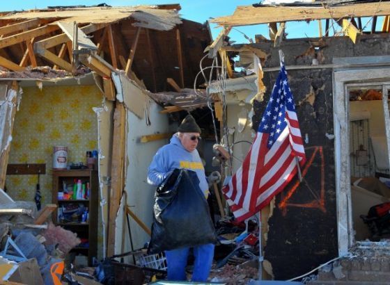 Očajna potraga za preživjelima dok broj poginulih raste:Tornado u Kentuckyju