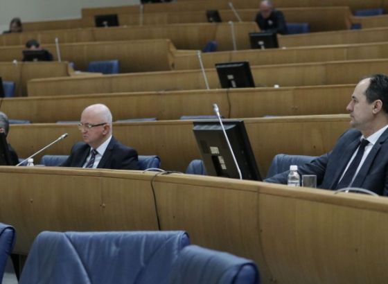 Poslanička rasprava: Ko je odgovoran što nema dnevnog reda