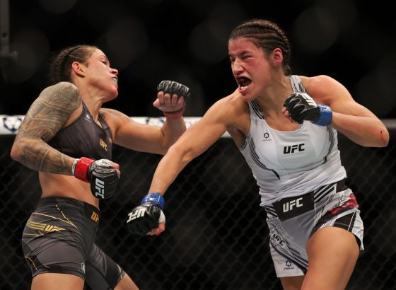 UFC treba da napravi novi pojas za mene i da se zove najopakija mama na planeti izjavila je  Džulija Penja