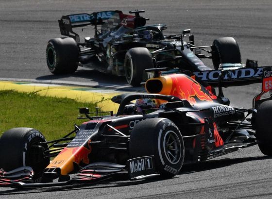 Mercedes odustao od žalbe, titula i zvanično Ferstapenova