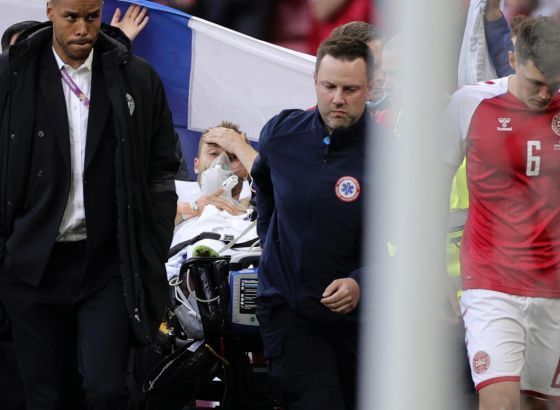 Tužna formalnost: Eriksen potpisuje raskid ugovora sa Interom