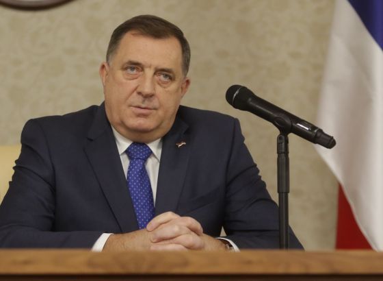 Dodik: Ako budu okupani, očešljani i da se ne osjeti nikakav miris Sarajeva možemo da sarađujemo