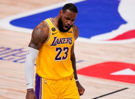 Lebron lansirao Lejkerse, Buker riješio dileme u Nju Orleansu