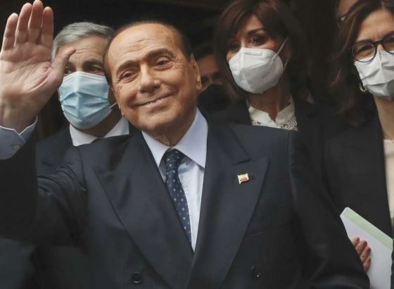 Salvini: Desni centar jednoglasno podržava kandidaturu Berlusconija za predsjednika