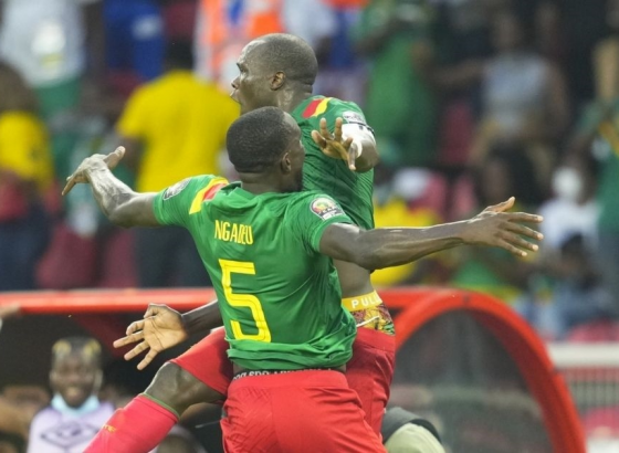 Kamerun prvi do nokaut faze
