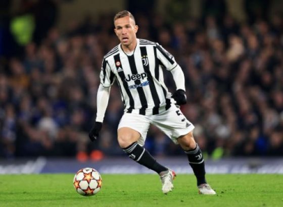 Arsenal dovodi vezistu Juventusa