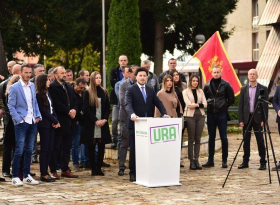 DRITAN ABAZOVIĆ PRELOMIO: Ruši Krivokapića, predlaže manjinsku vladu