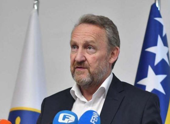 Izetbegović: Na trilaterali sa predsjednicima Turske i Srbije BiH će predstavljati Predsjedništvo, a ne lideri stranaka ili naro