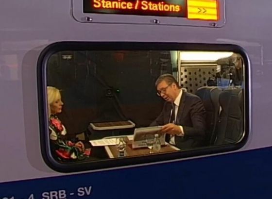 Vučić se o atentatu javnosti obratio iz voza: Radi se o sedam ljudi koji su uvezani...