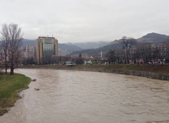 Pretres zbog iskorištavanja djeteta ili maloljetnika radi pornografije