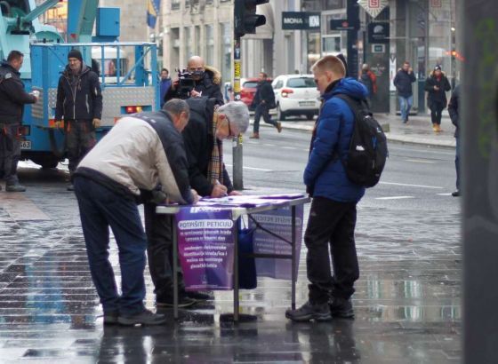 Koalicija 'Pod lupom': 80.000 građana potpisalo peticiju kojom traže sprečavanje izbornih krađa