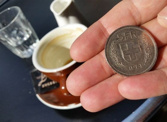 Slovenija donijela zakon o "švicarskim" kreditima, banke tvrde da je neustavan