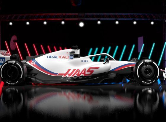 Haas prvi pokazao novi bolid za 2022.
